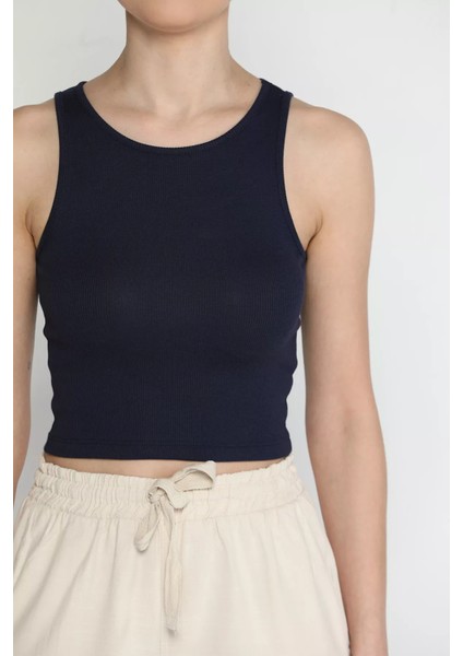 Kadın Bisiklet Yaka Sıfır Kol Basic Body Bluz