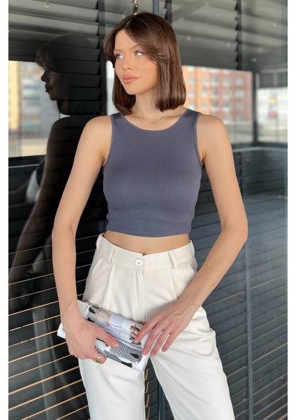 Kadın Bisiklet Yaka Sıfır Kol Basic Body Bluz