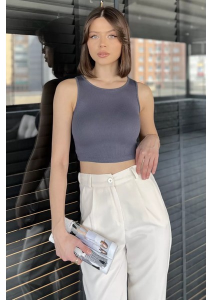 Kadın Bisiklet Yaka Sıfır Kol Basic Body Bluz