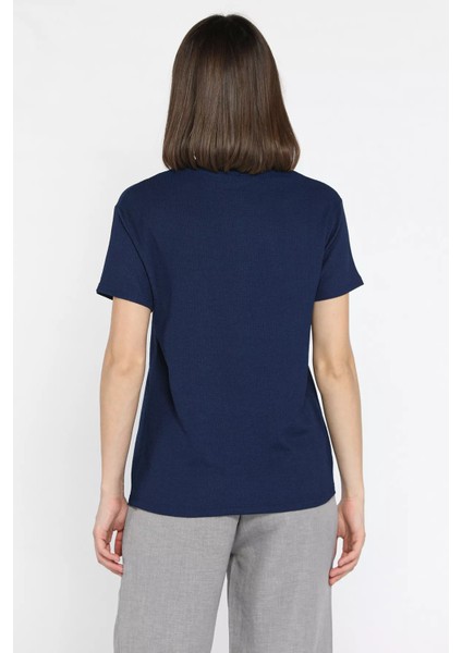 Kadın Bisiklet Yaka Basic Tişört modelleri