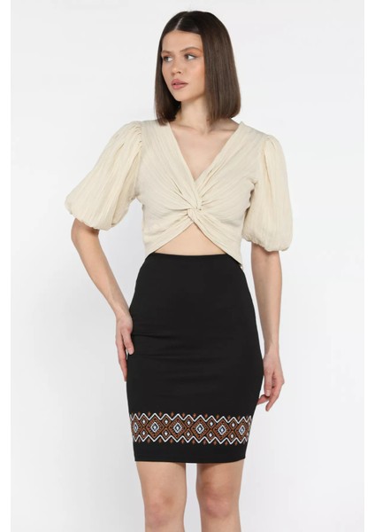 Kadın Nakış Detaylı Kalem Etek fiyatları