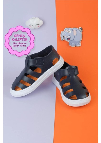 Lacivert Cırtlı Esnek Kaucuk Tabanlı Tam Ortapedik Dayanıklı Sneaker Çocuk Spor Sandalet