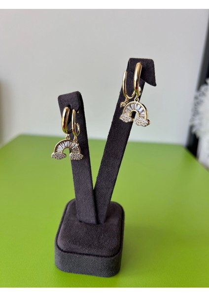 Taş Detaylı Gökkuşağı Figürlü Çelik Küpe