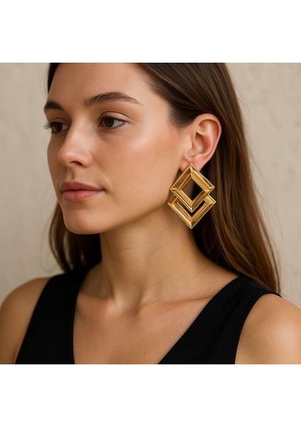 Kadın Gold Eşkenar Dörtgen Suya Dayanıklı Çelik Küpe