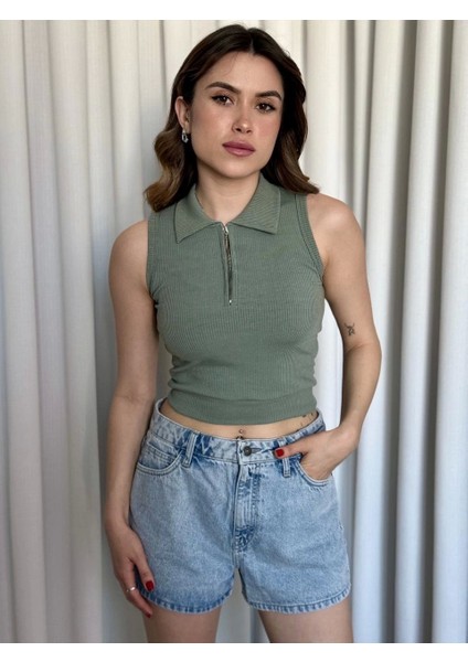 Kısa Fermuarlı Crop