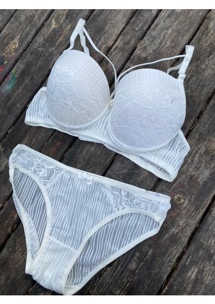 Beyaz Ip Model Dantelli Destekli Takım