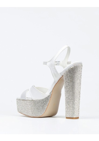 Kadın Moda Gümüş Saten Ökçe-Poli Taşlı Klasik Köşe Kalıplı Kalın Düğün Nişan Gece Abiye Ayakkabısı modelleri