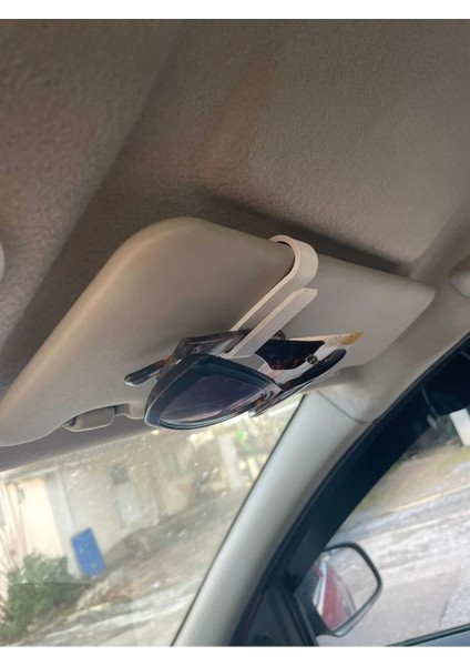 Araba Gözlük Tutacağı
