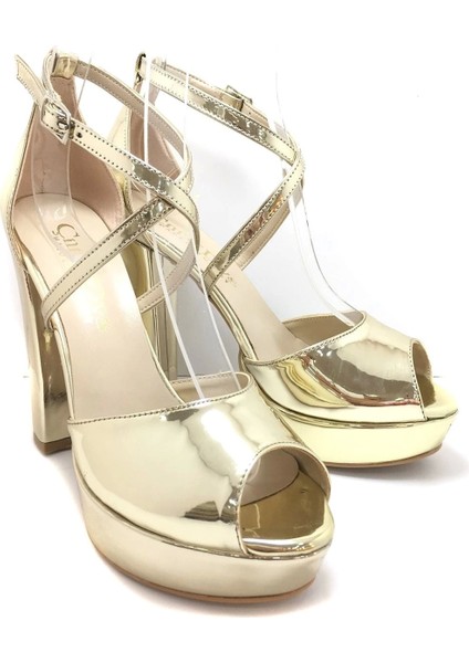 Altın Rugan Kadın Abiye Ayakkabı Kadın Topuklu Şık Gece Ayakkabısı Zarif Tasarım Yüksek Topuk