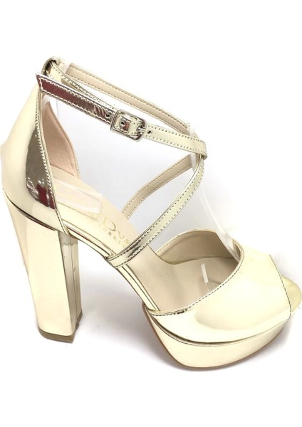 Kadın Moda Şık Altın Rugan Topuklu Zarif Tasarım Yüksek Topuk Düğün Nişan Gece Abiye Ayakkabısı