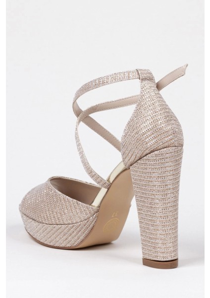 Kadın Moda Şık Gümüş Mercan Topuklu Zarif Tasarım Yüksek Topuk Düğün Nişan Gece Abiye Ayakkabısı modelleri