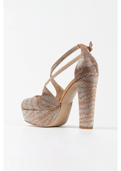 Gümüş Sultan Çift Renk Taşlı Çapraz Model Klasik Topuklu Platformlu Kadın Abiye Ayakkabı Şık fırsatları