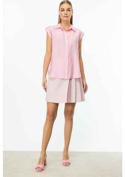 Omzu Apoletli Düğmeli Bluz Pembe