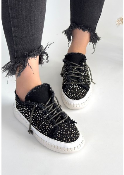 Siyah Kot Bağcıklı Kadın Spor Ayakkabı