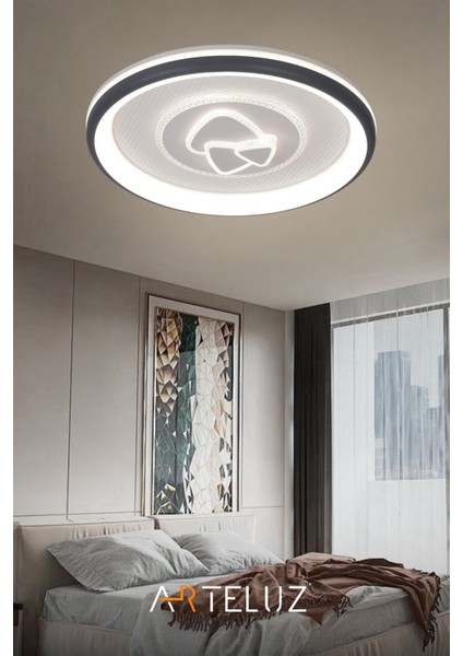 Üçgen Model Modern Plafonyer Avize (50 cm , 3 Renk Işık)