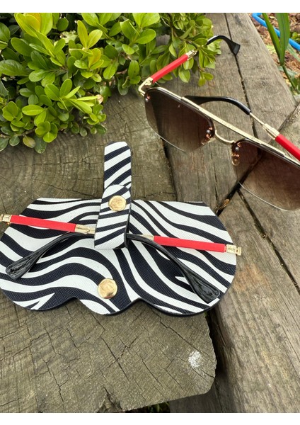 Zebra Desenli Unisex Askılı Gözlük Kılıfı