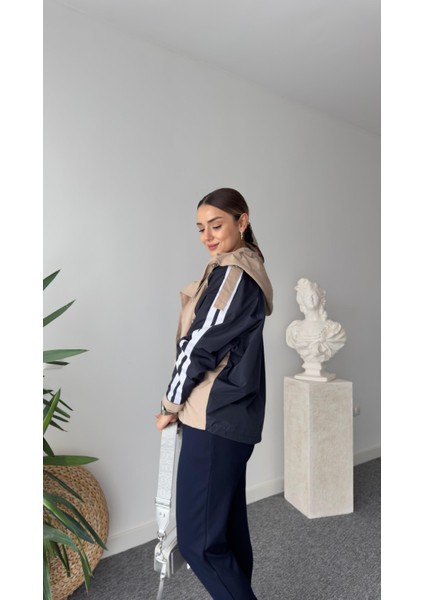 Veto Kadın Reglan Kolları Şerit Detaylı Kapüşonlu Oversize Mont
