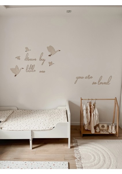 Dream Big Little One + Uçan Kazlar Ahşap Bebek ve Çocuk Odası Iskandinav Tarzı Duvar Dekoru - Set fırsatları