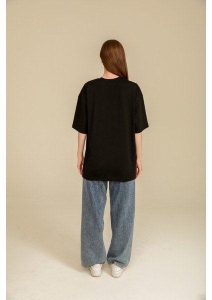 Kadın Siyah Oversize Bisiklet Yaka %100 Pamuk Düz Basic Yazlık T-Shirt