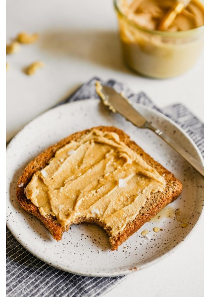 - Şekersiz Doğal Katkısız % 100 Yer Fıstığı Ezmesi 1 kg