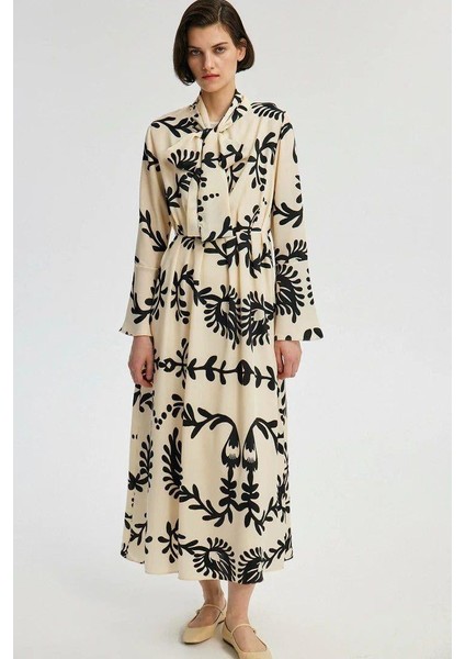 Kuşaklı Pileli Elbise Desenli