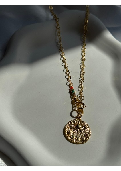 Altın Kaplama Göz Madalyon Kolye