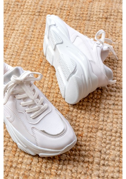 SP-149 Beyaz Gümüş Bağcıklı Fileli Günlük Spor Ayakkabı fırsatları