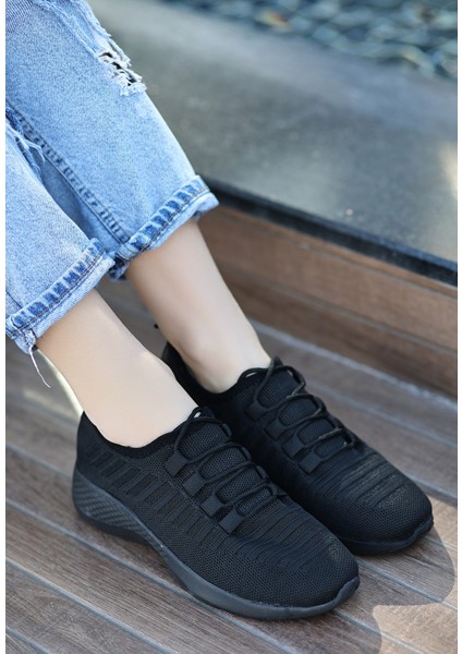 Wina Siyah Triko Spor Ayakkabı fırsatları