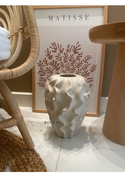 Seramik Bej Kıvrımlı Tekli Stoneware Vazo (Muadil Marka)