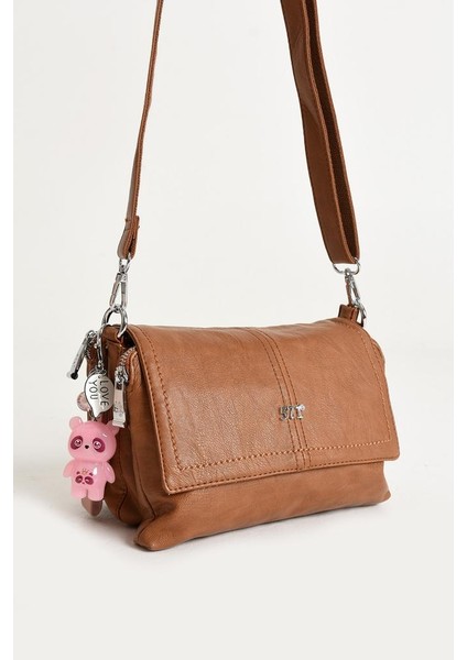 Y.s.deri Kadın Postacı Çanta 28*18 cm Vegan Deri Işıklı Aksesuar Charm Çapraz Askılı Omuz Çantası fiyatları