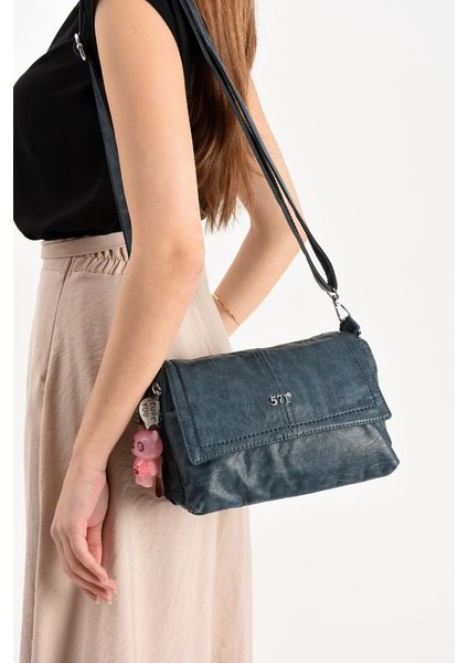 Y.s.deri Kadın Postacı Çanta 28*18 cm Vegan Deri Işıklı Aksesuar Charm Çapraz Askılı Omuz Çantası modelleri