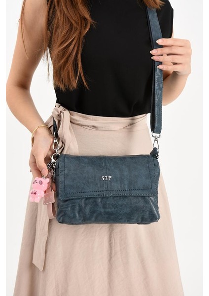 Y.s.deri Kadın Postacı Çanta 28*18 cm Vegan Deri Işıklı Aksesuar Charm Çapraz Askılı Omuz Çantası fırsatları