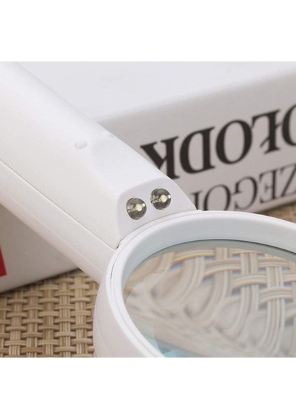 Işıklı Büyüteç LED Aydınlatmalı 75MM 3x Büyütme