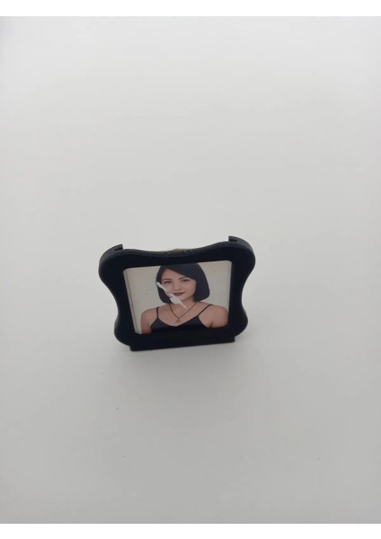Vesikalık Fotoğraf Çerçevesi