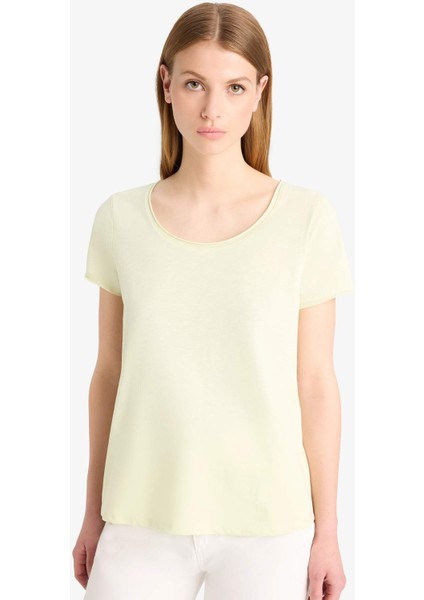 Regular Fit Yuvarlak Yaka Basic Düz Kısa Kollu Tişört K1508AZ25SM fırsatları