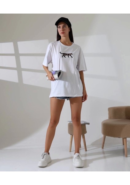Kaplan Nakış Işlemeli Oversize Tişört