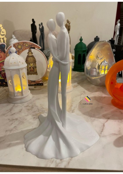 Romantik Çift Biblo - 22 cm Şık ve Modern Masaüstü Biblo Dekorasyon Hediye Figür Ev Ofis Süs modelleri