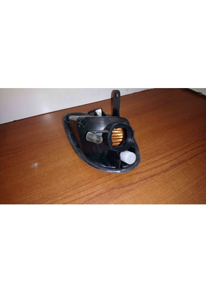 Toyota Corolla 00-02 Sağ Sinyal modelleri