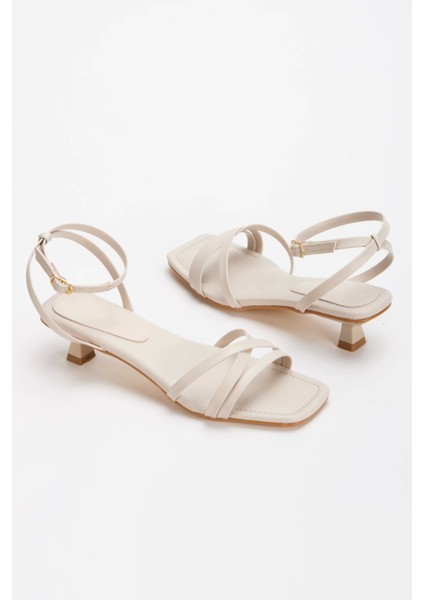 Kadın Kısa Topuklu Biyeli Ayakkabı Bej modelleri