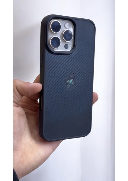 IPhone 12 / 12 Pro Uyumlu Logolu Karbon Görünümlü Magsafe Özellikli Silikon Kılıf