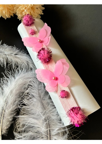 Pembe Kelebek ve Simli Ponponlu Saç Aksesuarı fırsatları
