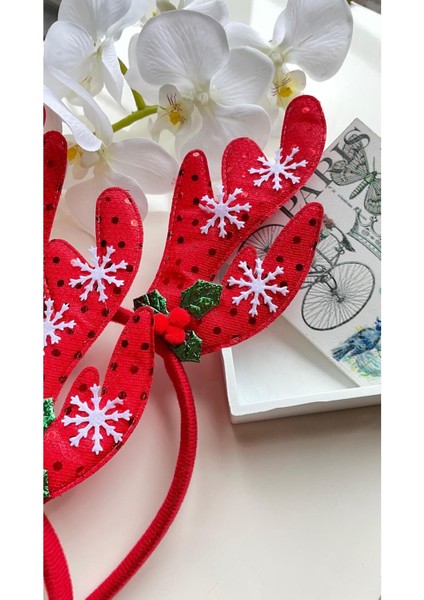 Yılbaşı Konsepti Parlak Kırmızı Kar Taneli Geyik Boynuzu Figürlü Taç fırsatları