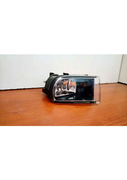 Toyota Avensis Sol Sis Farı 2000/2002 (81220-05050)