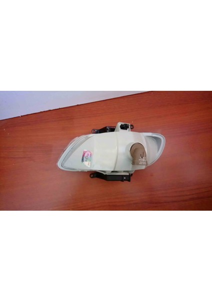 Hyundai Accent Sol Sis Farı 2000/2002 (92202-25000) modelleri
