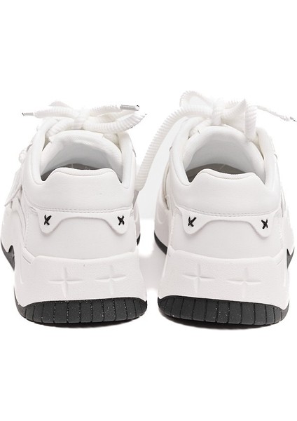 Günlük Bağcıklı Kadın Sneaker fırsatları