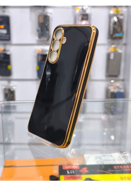 Samsung Galaxy S22 Plus Altın Yaldızlı Yumuşak Silikon Kılıf modelleri