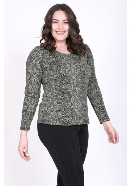 Arkası Çapraz Biyeli Bluz