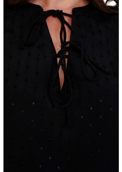 V Yaka Önü Bağcıklı Bluz modelleri