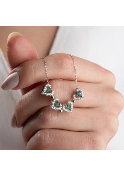 925 Ayar Gümüş Yeşil Taşlı Açılan Yonca Kolye modelleri