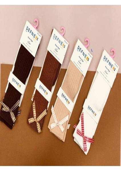 1 Adet Kız Çocuk Kareli Fiyonklu Deteylı Beyaz Kahve Dizaltı Çorabı